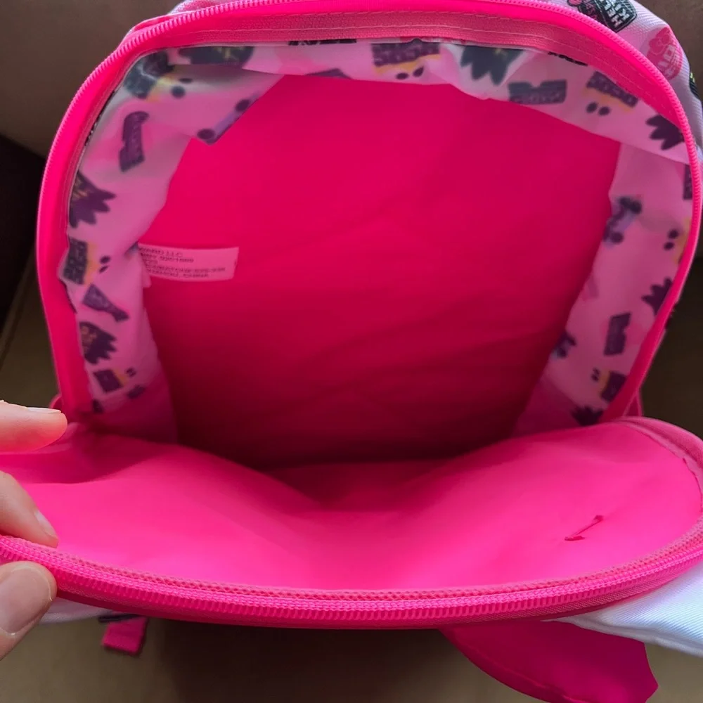 Hello Kitty Pink Backpack and Lunchbox - Picture 5 of 6